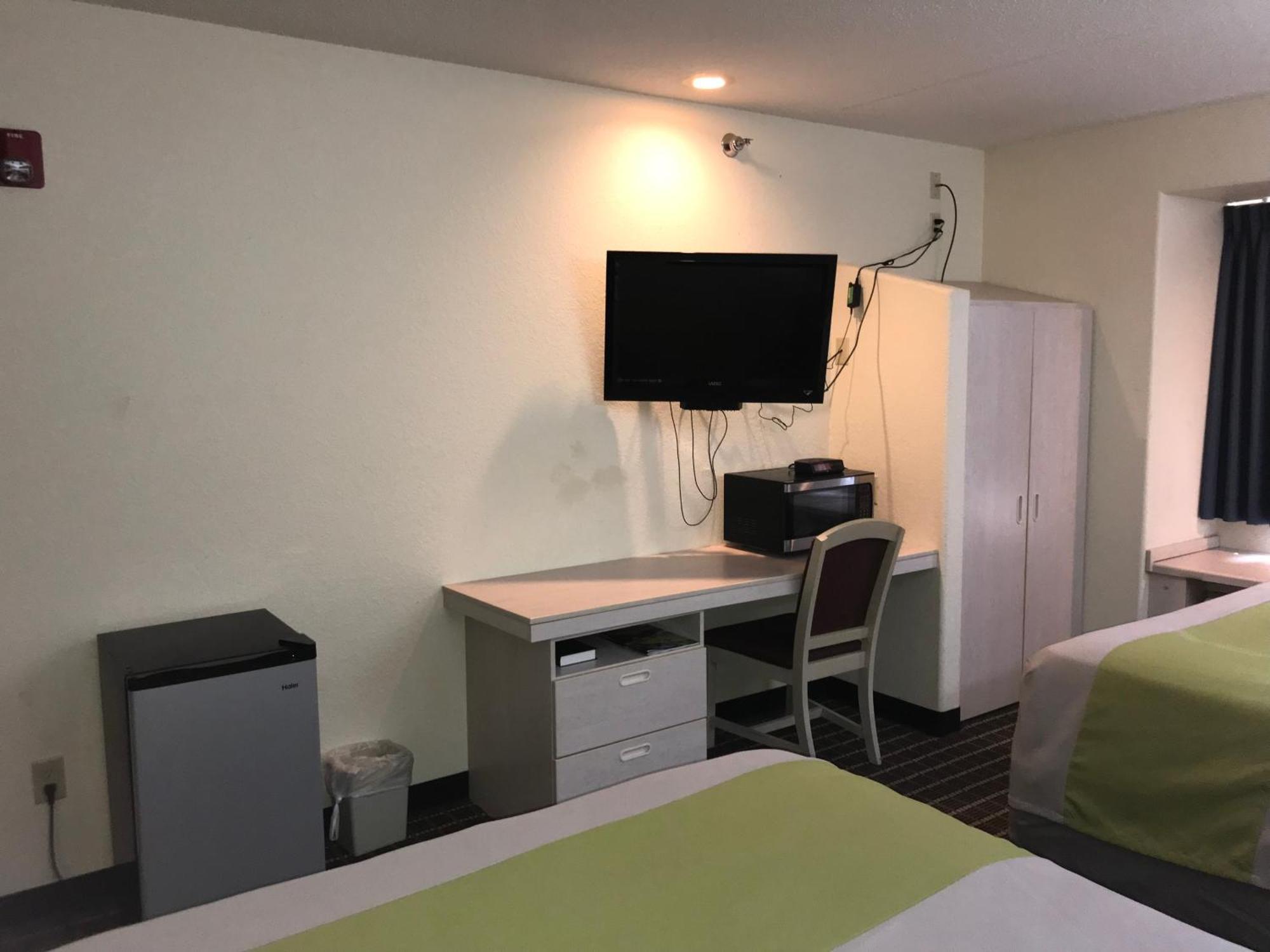 Chadron Inn & Suites Zewnętrze zdjęcie