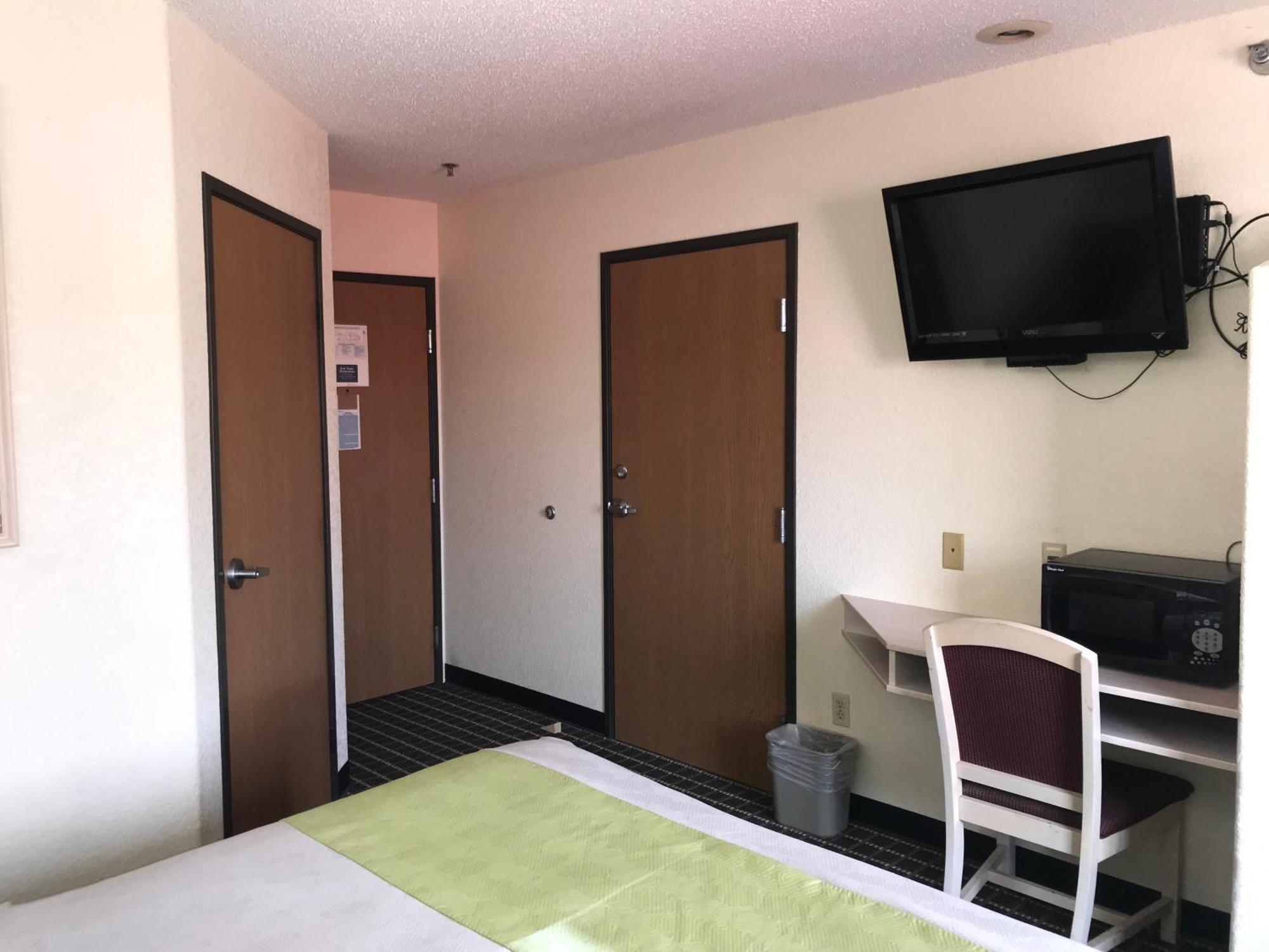 Chadron Inn & Suites Zewnętrze zdjęcie
